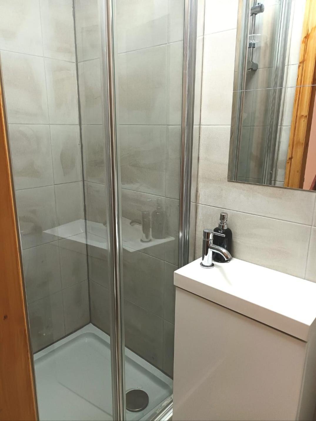 Rooms In Manchester 6 Minutes Drive To Victoria Station Zewnętrze zdjęcie