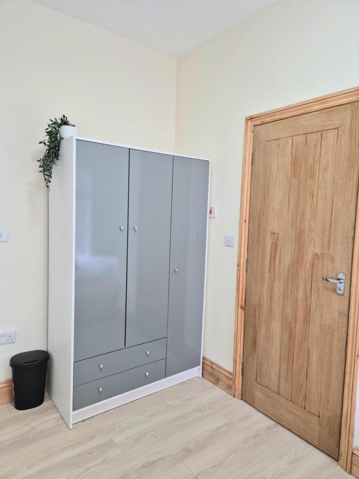 Rooms In Manchester 6 Minutes Drive To Victoria Station Zewnętrze zdjęcie