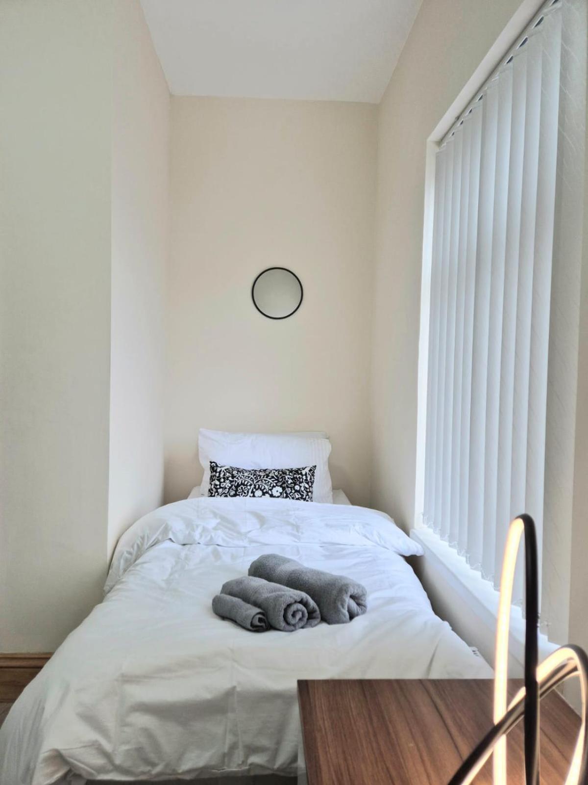 Rooms In Manchester 6 Minutes Drive To Victoria Station Pokój zdjęcie