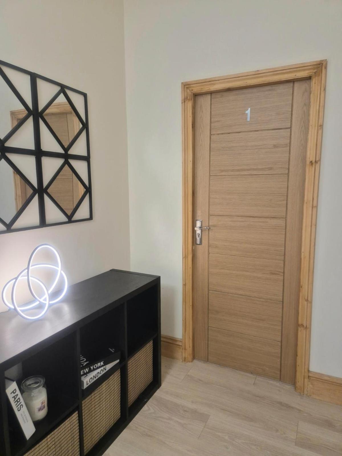 Rooms In Manchester 6 Minutes Drive To Victoria Station Zewnętrze zdjęcie
