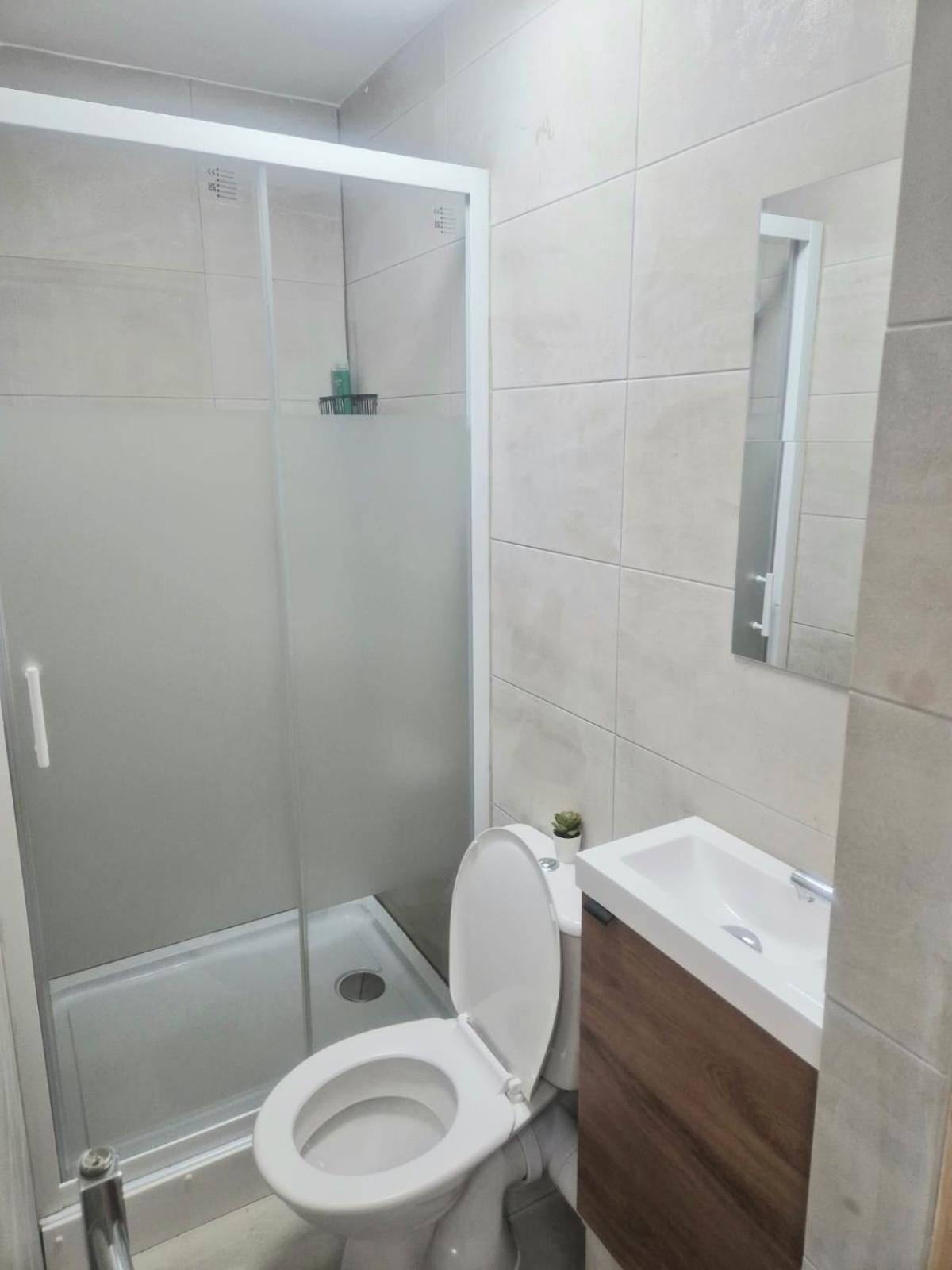Rooms In Manchester 6 Minutes Drive To Victoria Station Zewnętrze zdjęcie